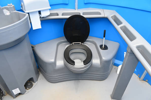 Best Porta potty cleaning services  in Ipswich, SD